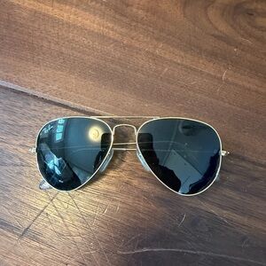 Ray-Ban Classic Aviator Sunglasses - Gold Frame with Dark Lenses